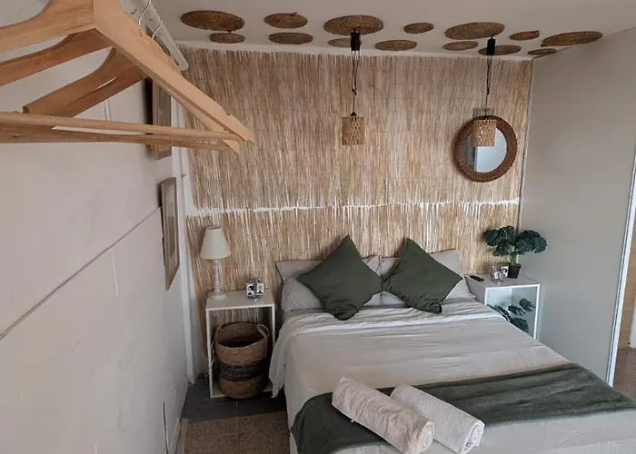 Tutto Passa Lloret Πανδοχείο *